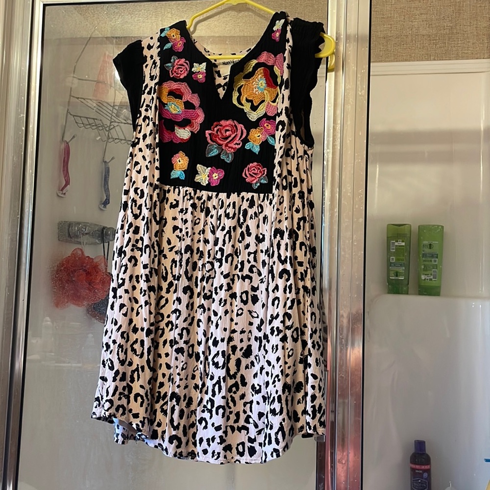 Floral embroidery and leopard print dress